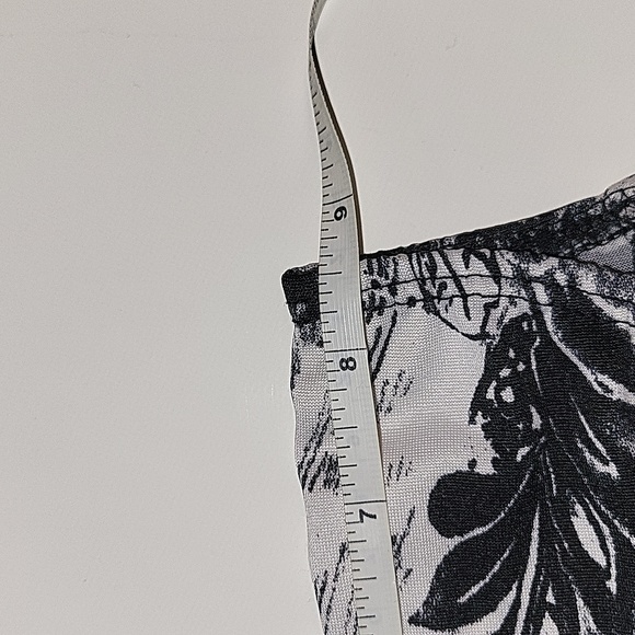 Carol Rose Black and White Blouse (M) - Picture 8 of 12